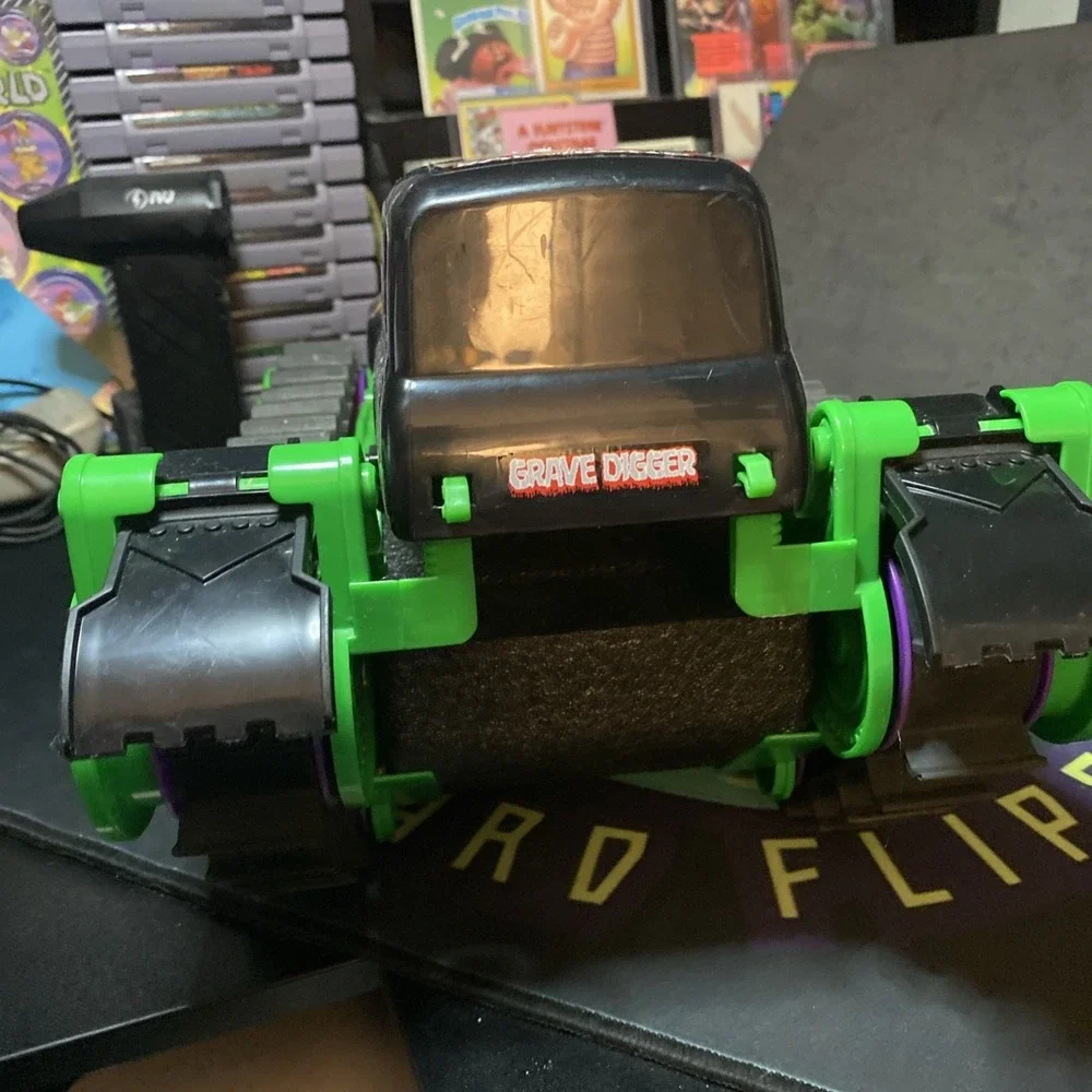 Monster Jam Official Grave Digger Trax All-Terrain Truck No Remote Control